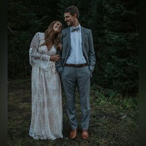 Men's Light Gray Two-Piece Suit Jacket and Trousers